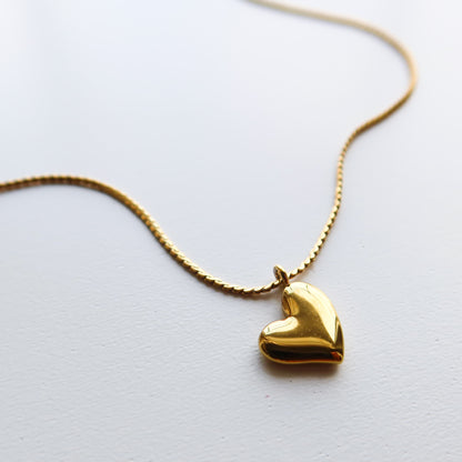 Dainty Heart Nugget Necklace